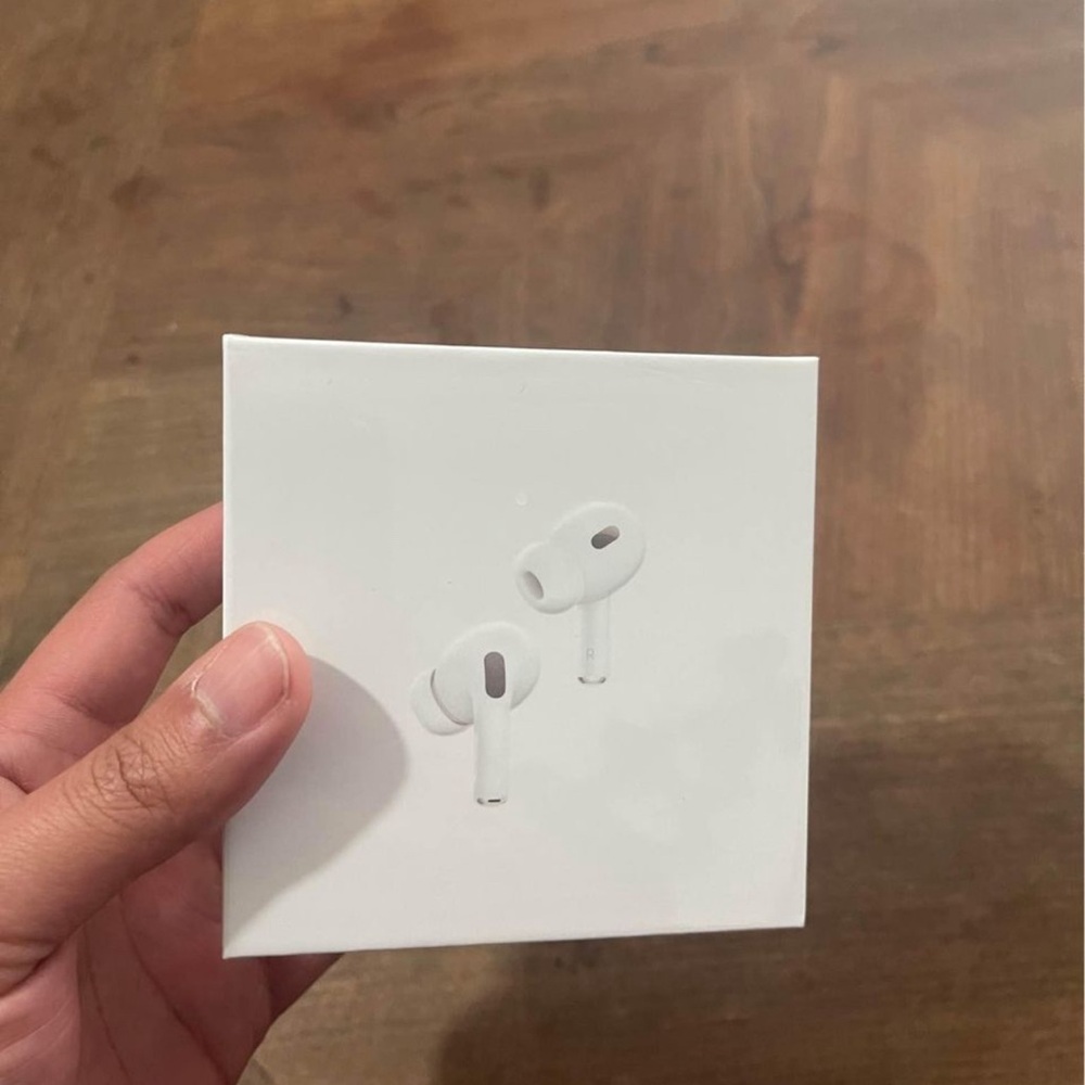 Airpod pro gen 2 sealed and valid serial number